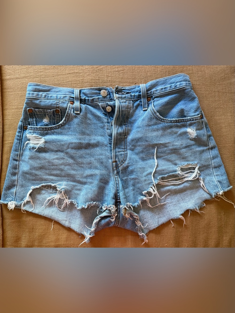 Levi’s | 501 Original Fit High Rise Cut Off Shorts